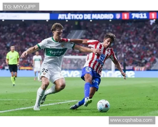 决胜足球下的战术博弈与团队协作之道探讨