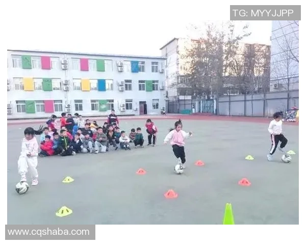 足球合作游戏的魅力探索与团队协作精神的培养之旅 足球合作游戏的魅力探索与团队协作精神的培养之旅